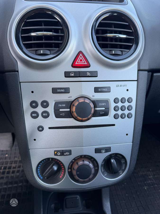 Opel Corsa, 1.4 l., Хэтчбек