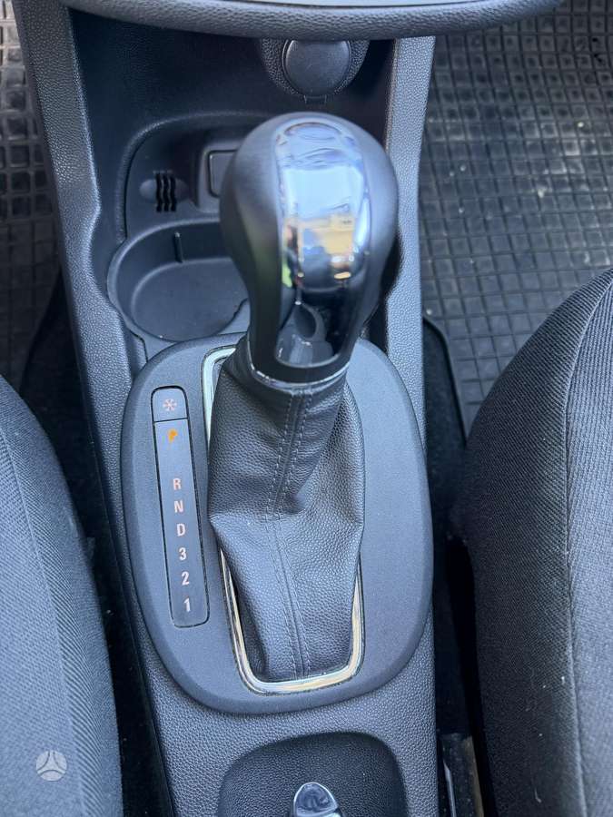 Opel Corsa, 1.4 l., Хэтчбек