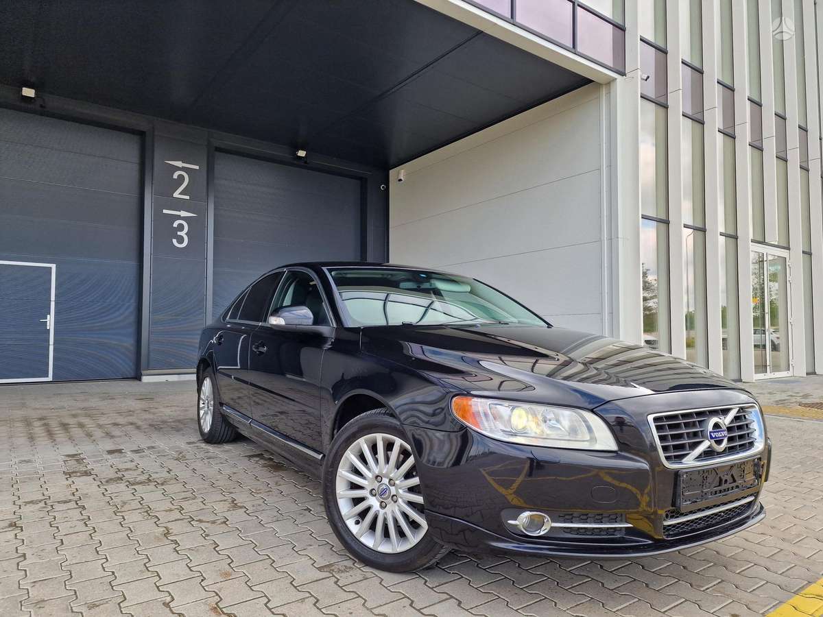 Volvo S80 - 1