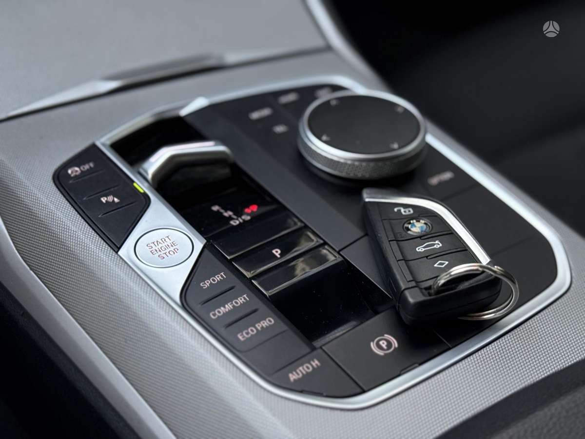 BMW 320, 2.0 l., Седан