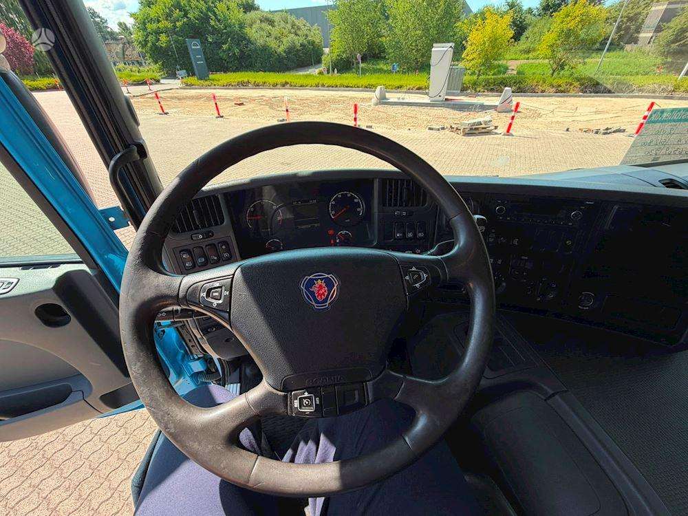 Scania P230, dropside with curtains