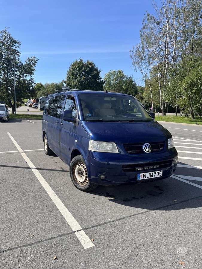 Volkswagen Multivan - 2
