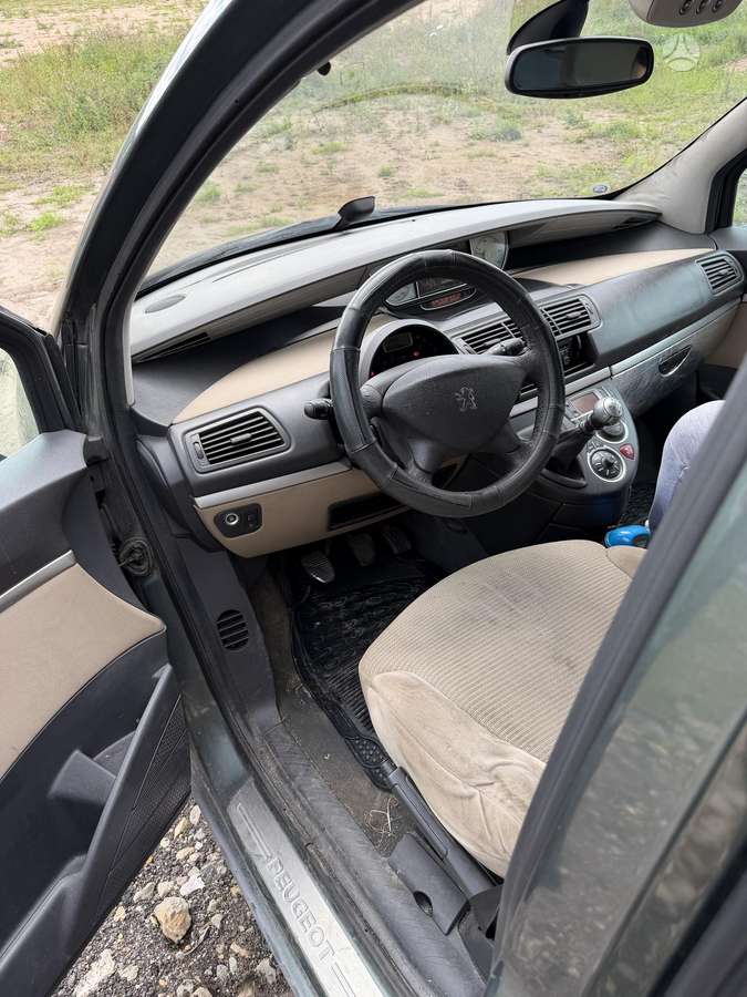 Peugeot 807 - 4