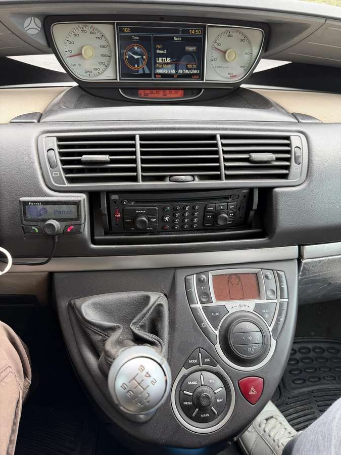 Peugeot 807 - 5