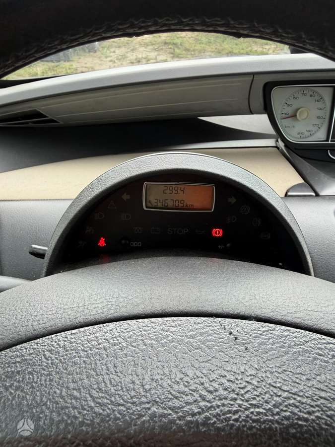 Peugeot 807 - 7