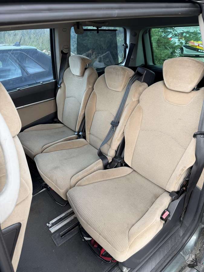 Peugeot 807 - 8