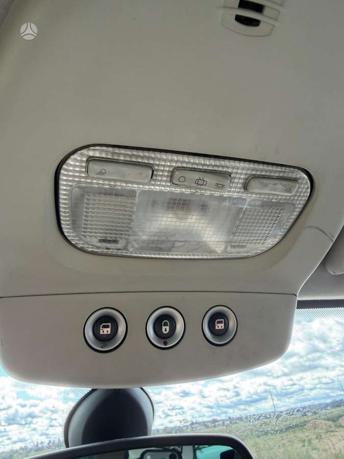 Peugeot 807 - 11
