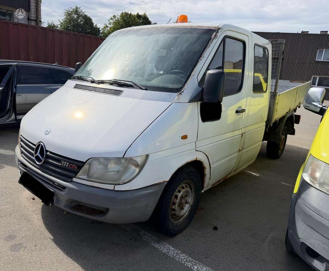 Mercedes-Benz Sprinter, cargo van