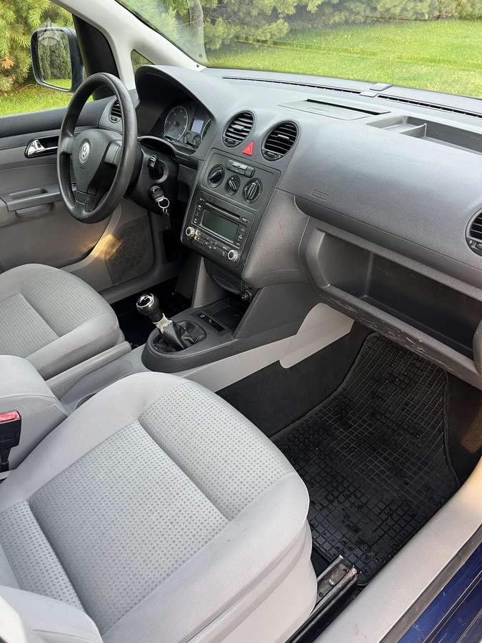 Volkswagen Caddy Maxi - 8