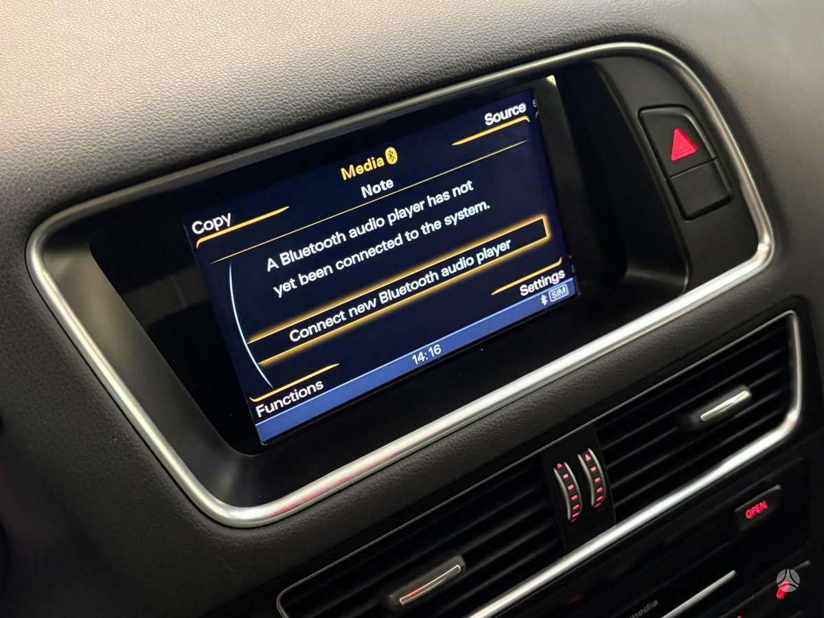 Audi Q5, 3.0 l., off-road / crossover