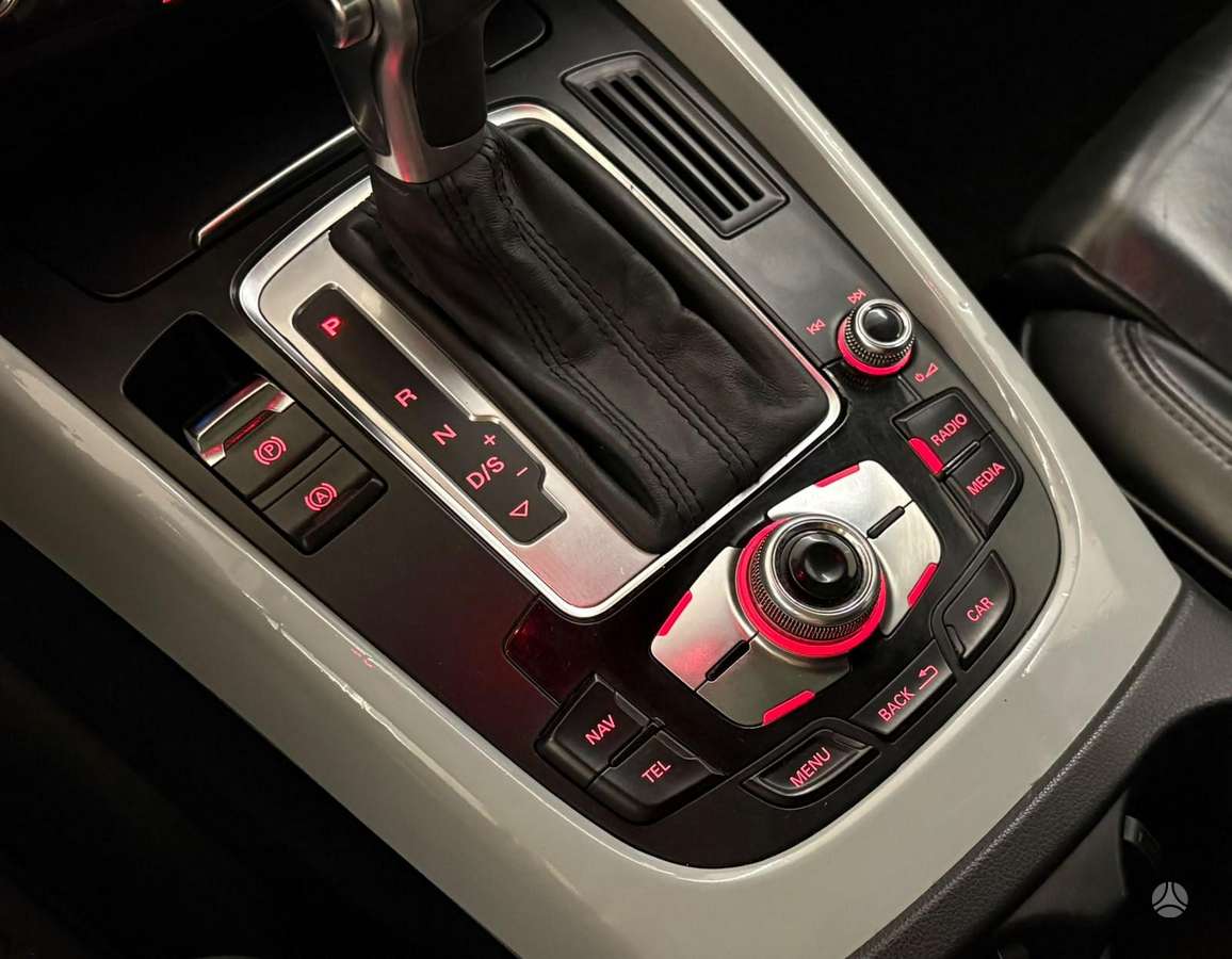 Audi Q5, 3.0 l., Внедорожник / Кроссовер