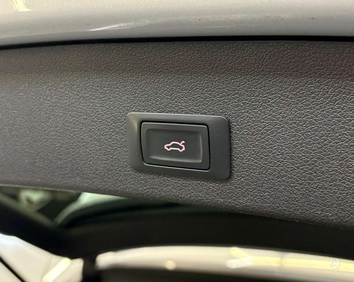 Audi Q5, 3.0 l., off-road / crossover