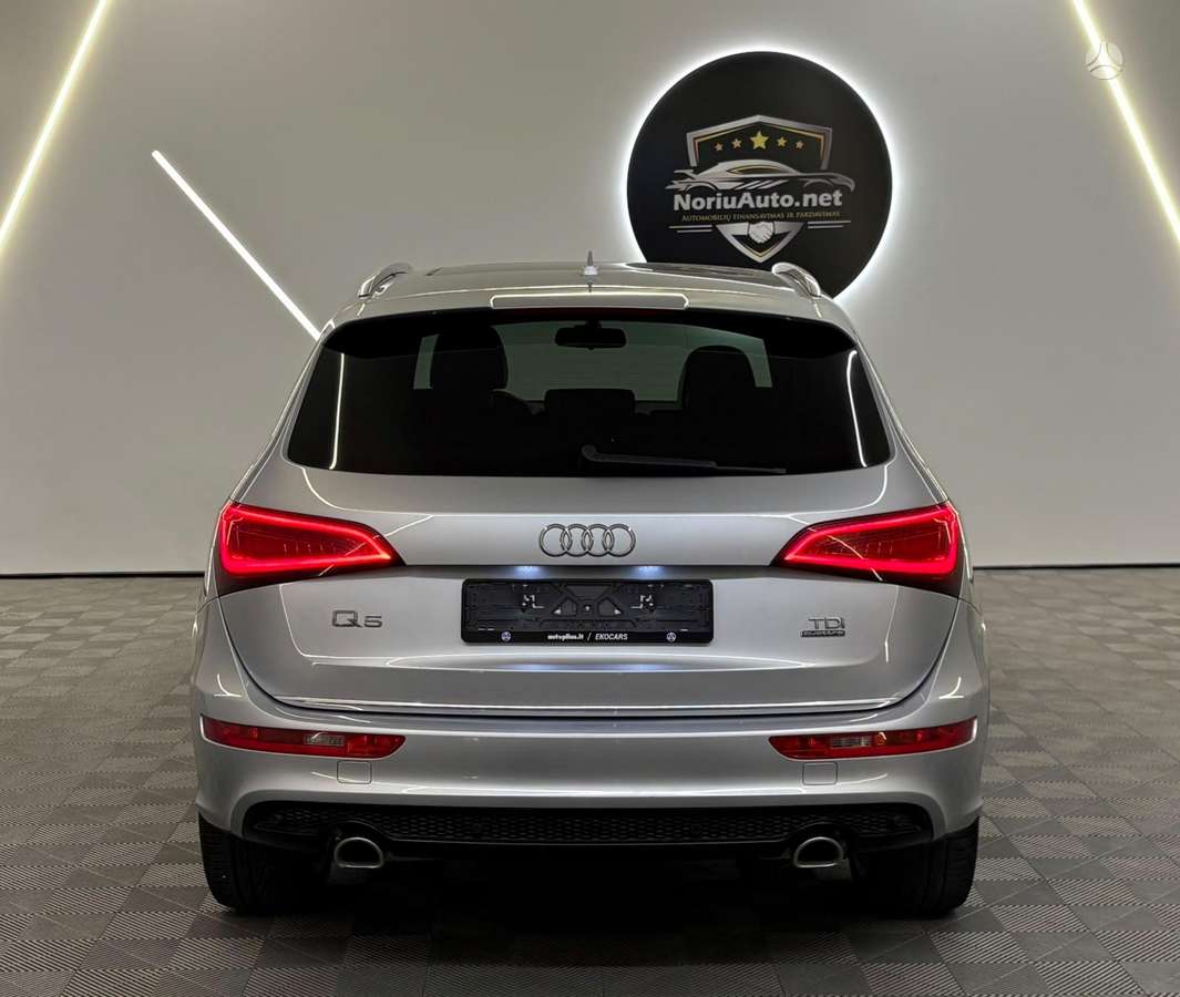 Audi Q5, 3.0 l., off-road / crossover