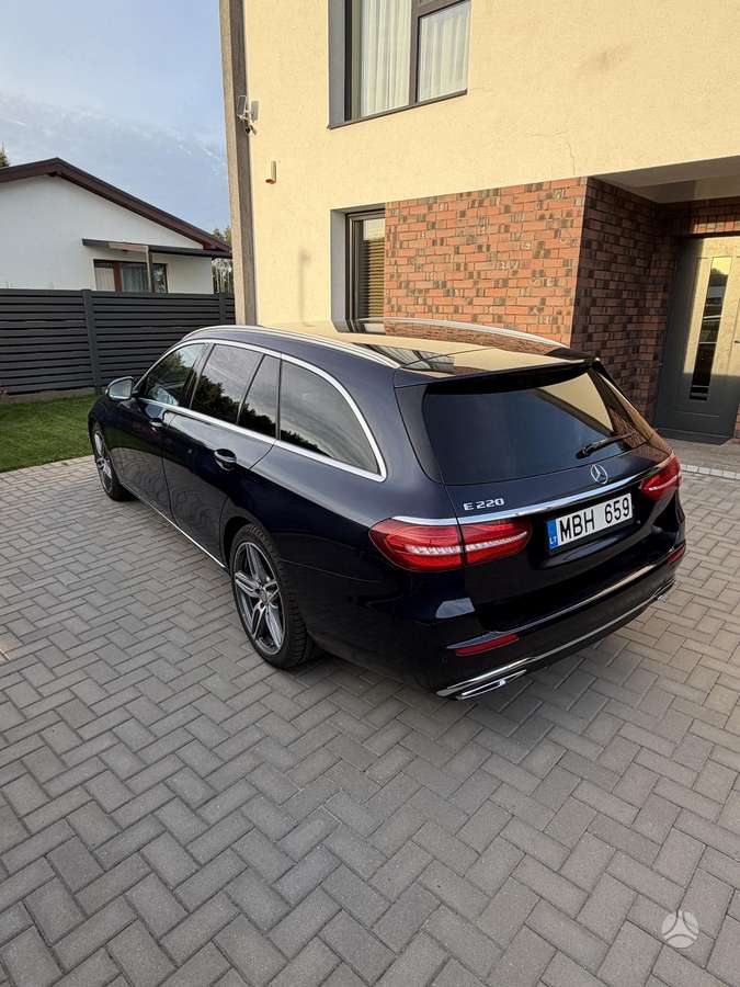 Mercedes-Benz E220, wagon