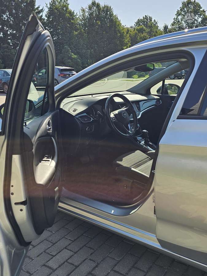 Opel Astra, 1.5 l., Хэтчбек