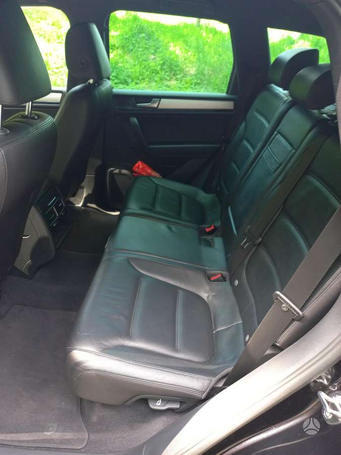 Volkswagen Touareg - 12