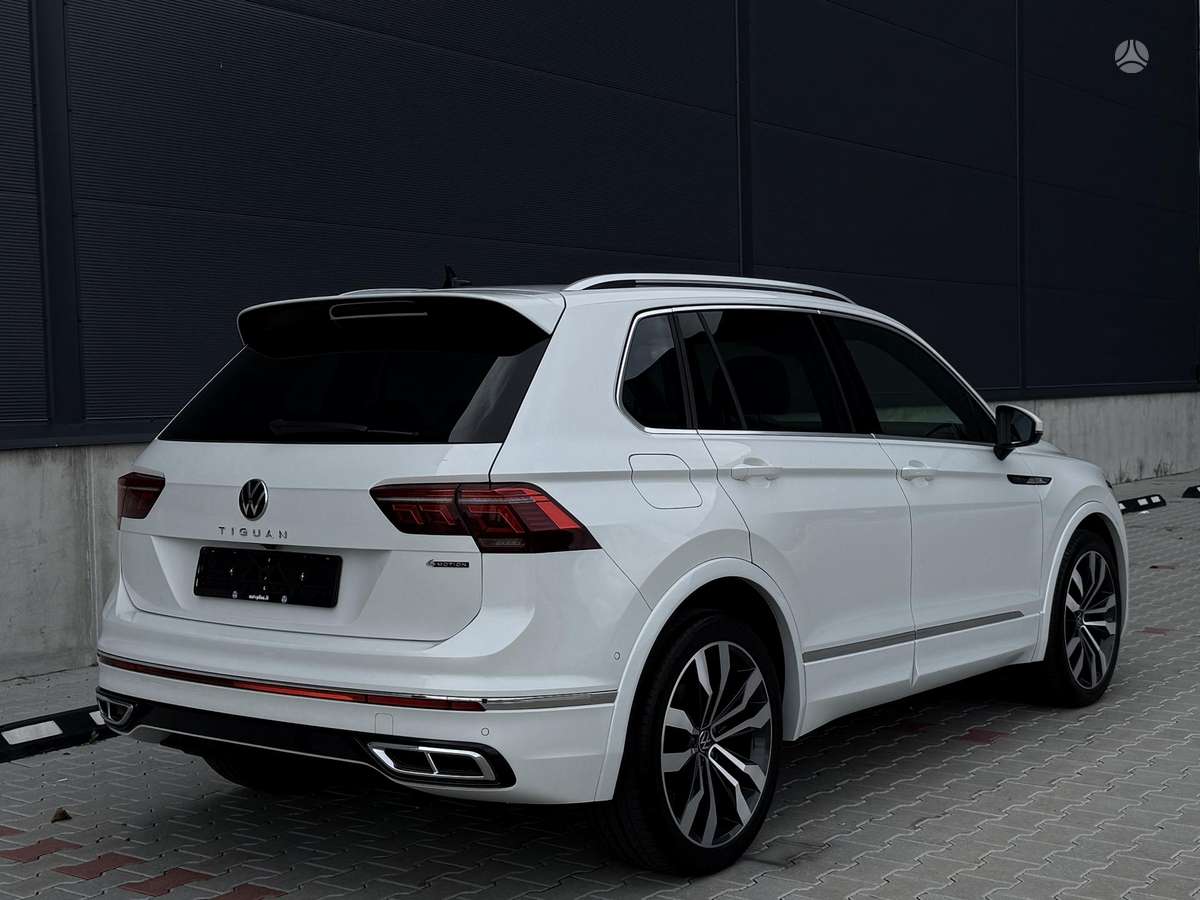 Volkswagen Tiguan - 10
