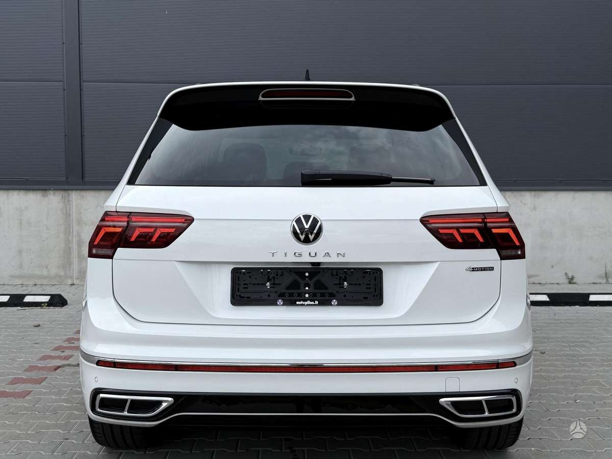 Volkswagen Tiguan - 11