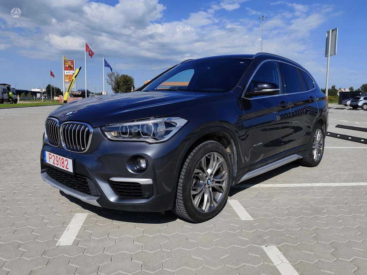 BMW X1, 2.0 l., Внедорожник / Кроссовер