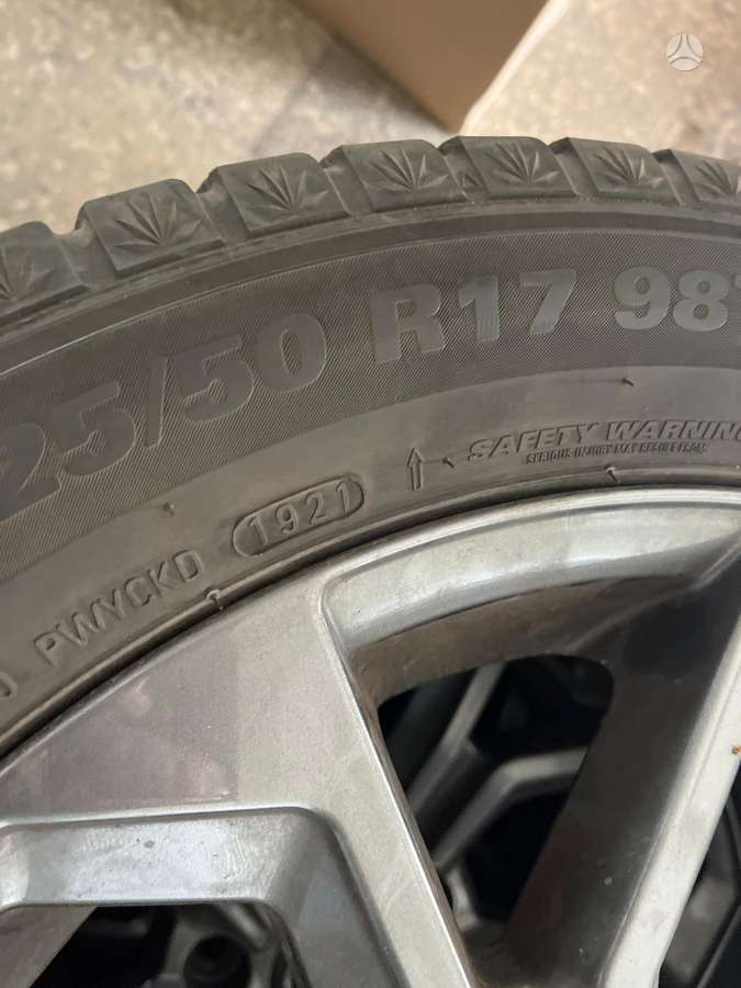 Volkswagen, light alloy, R17