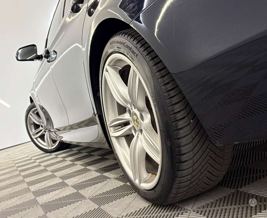 BMW 530, 3.0 l., wagon