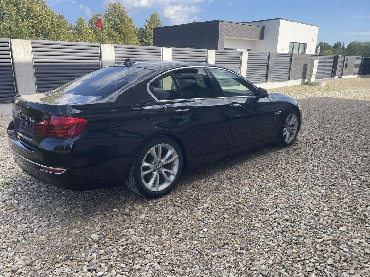BMW 530, 3.0 l., Седан