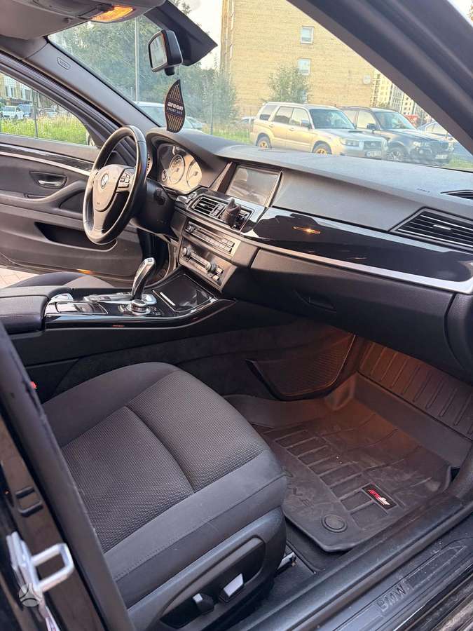 BMW 520, 2.0 l., wagon