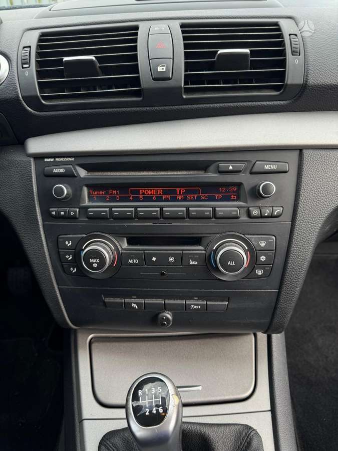 BMW 118, 2.0 l., Хэтчбек