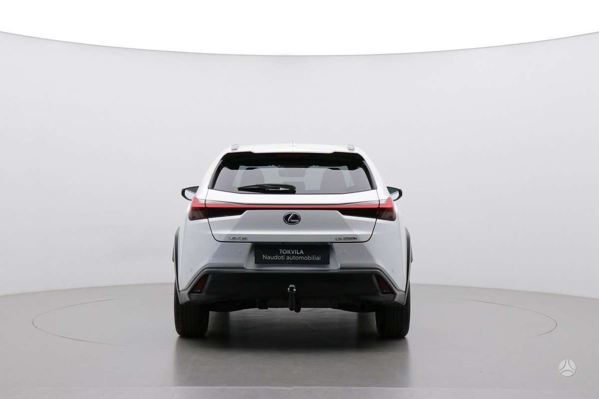 Lexus UX 250h - 5