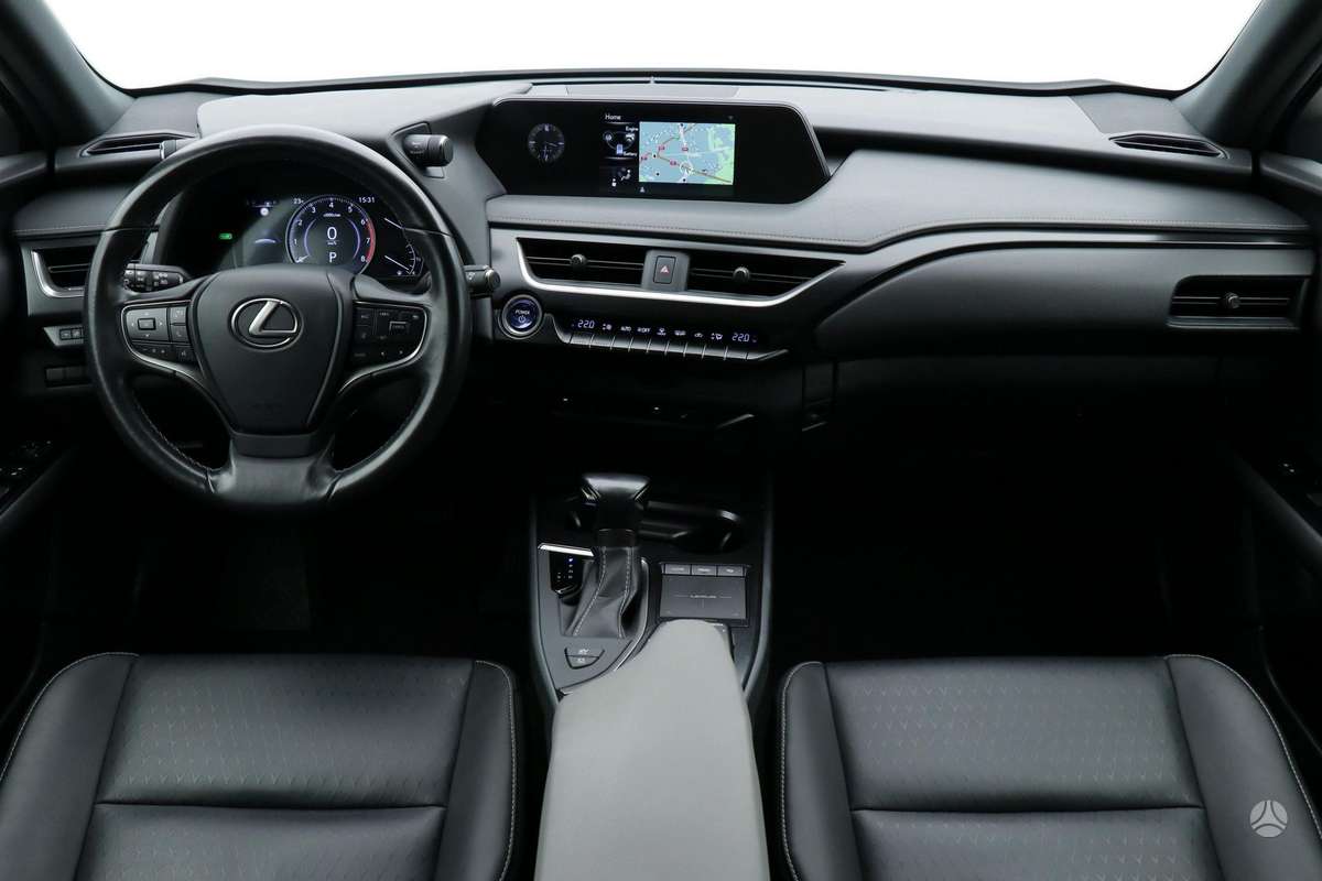 Lexus UX 250h - 7