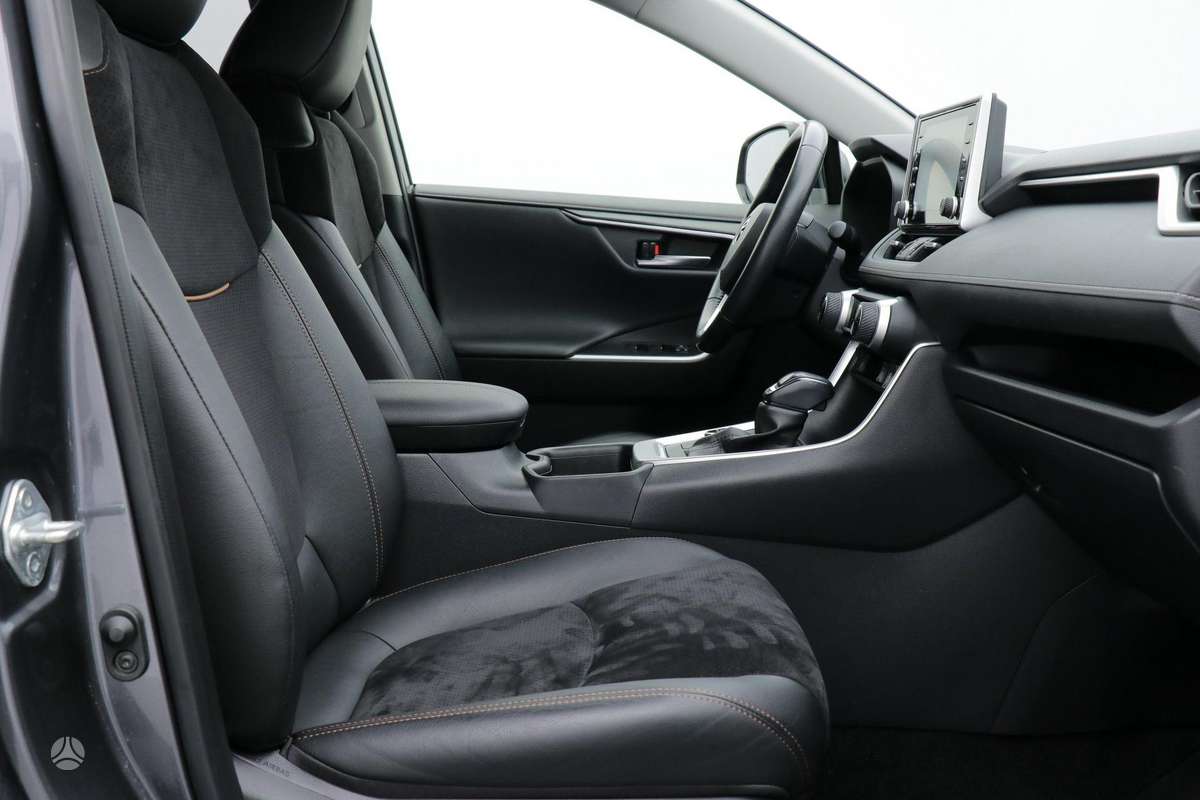 Toyota RAV4 - 9