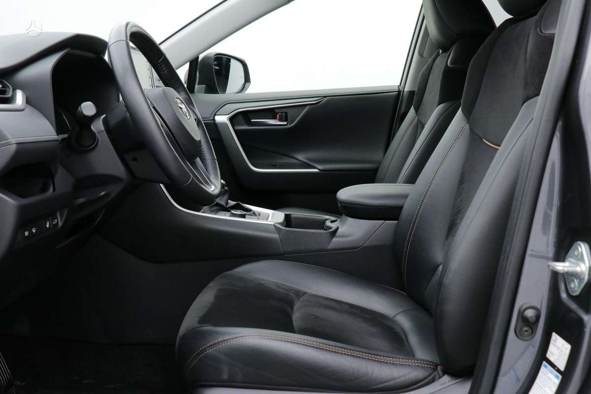 Toyota RAV4 - 12