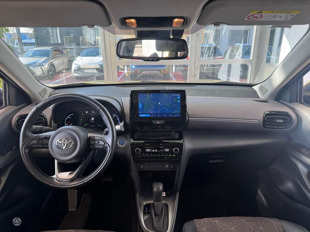 Toyota Yaris Cross - 10