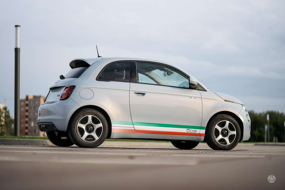 Fiat 500, 42 кВт·ч, Хэтчбек