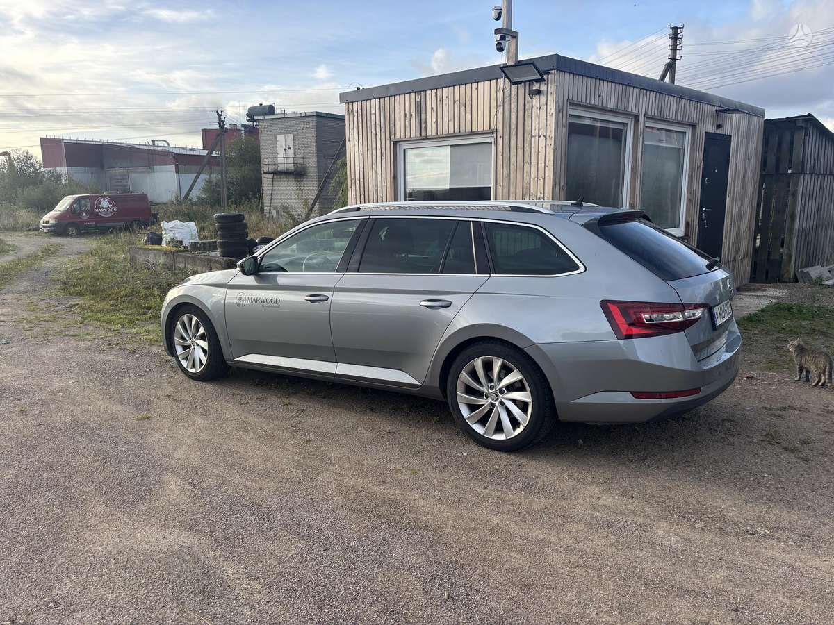 Škoda Superb - 4