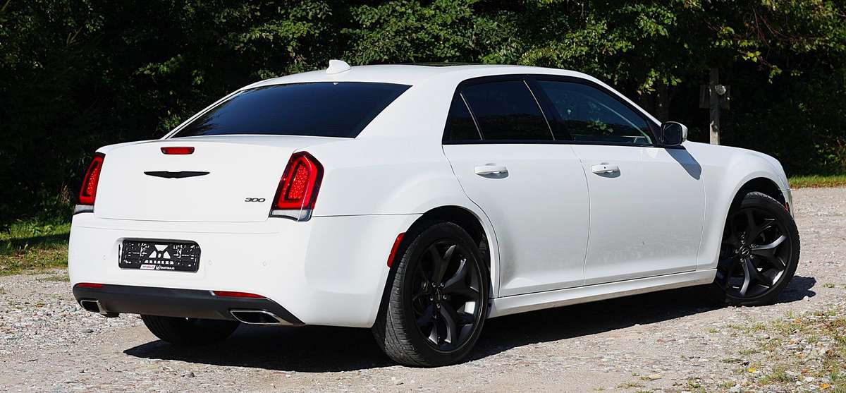 Chrysler 300, 3.6 l., Седан