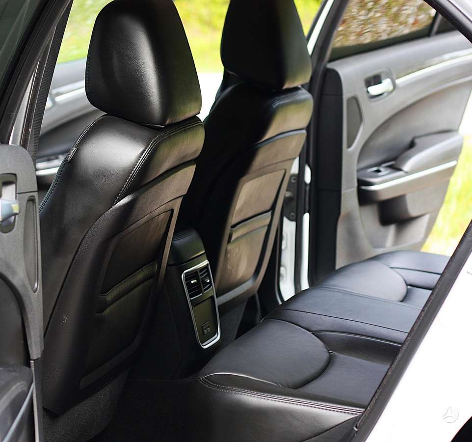 Chrysler 300, 3.6 l., Седан