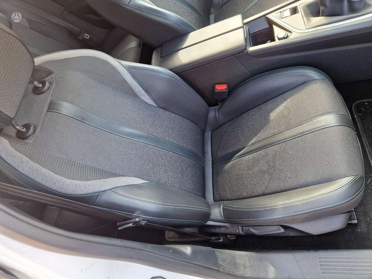 Peugeot 308 - 6