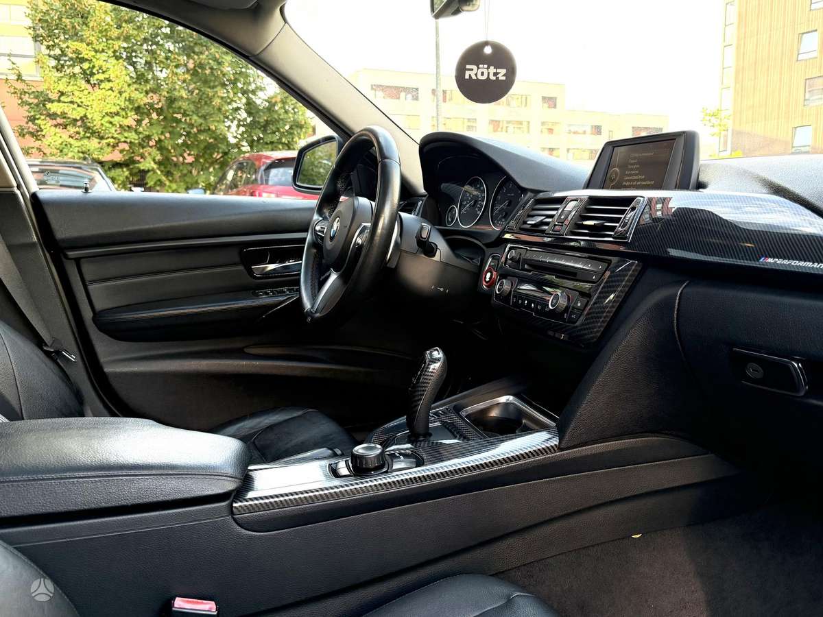 BMW 320, 2.0 l., Седан