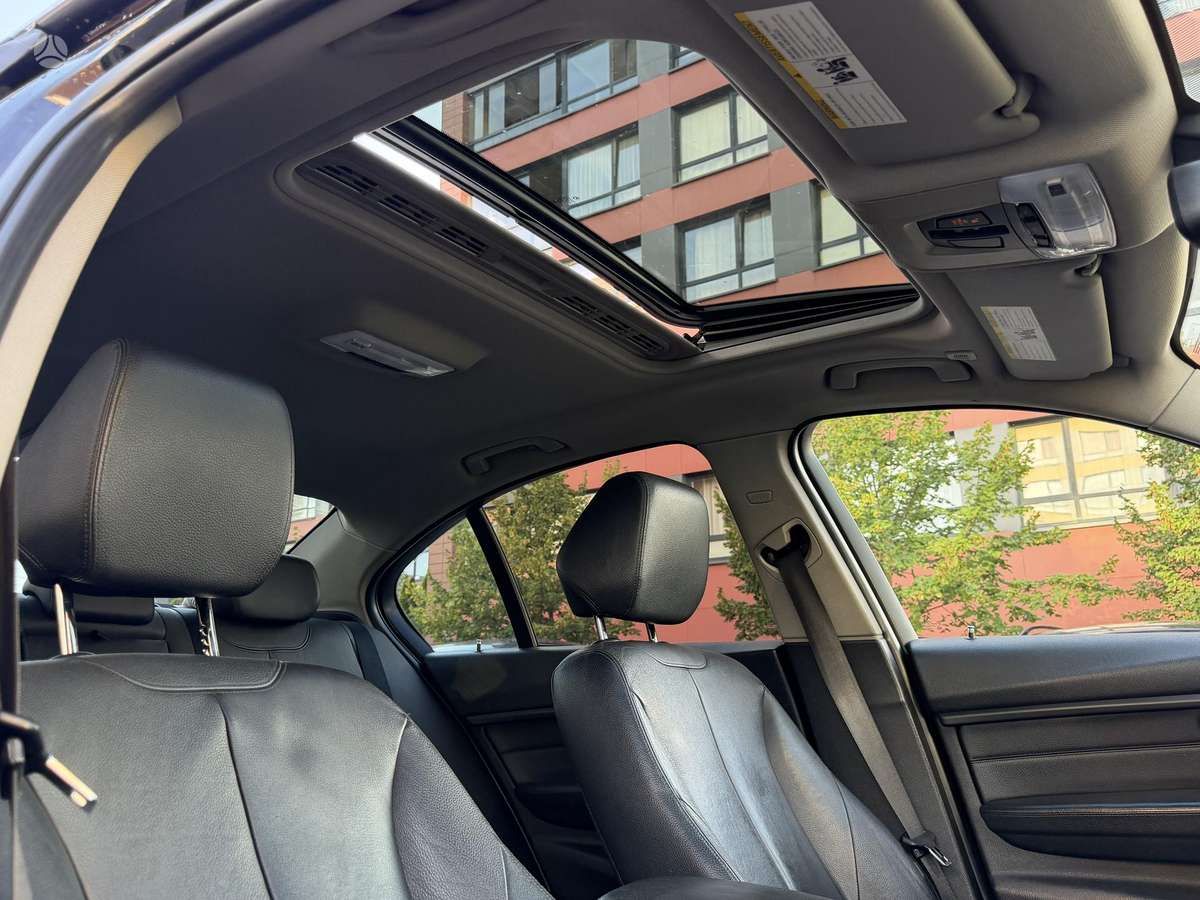 BMW 320, 2.0 l., Седан