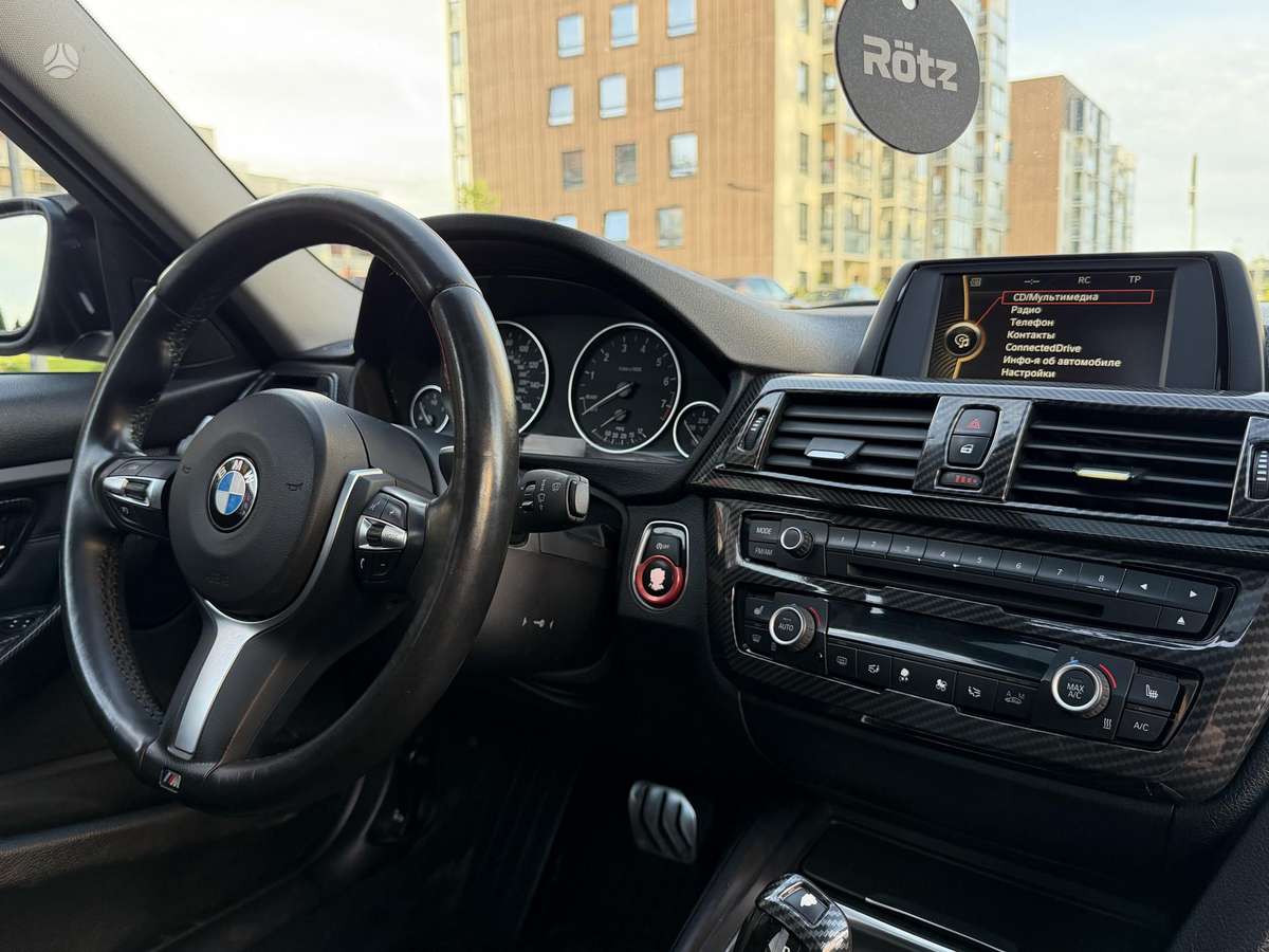 BMW 320, 2.0 l., Седан