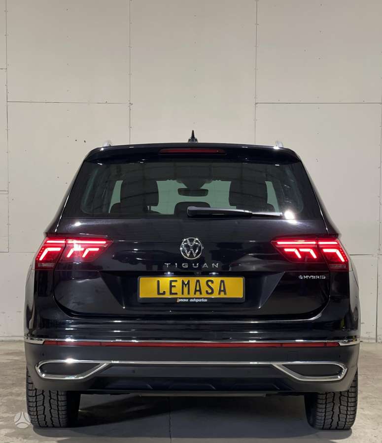 Volkswagen Tiguan - 9