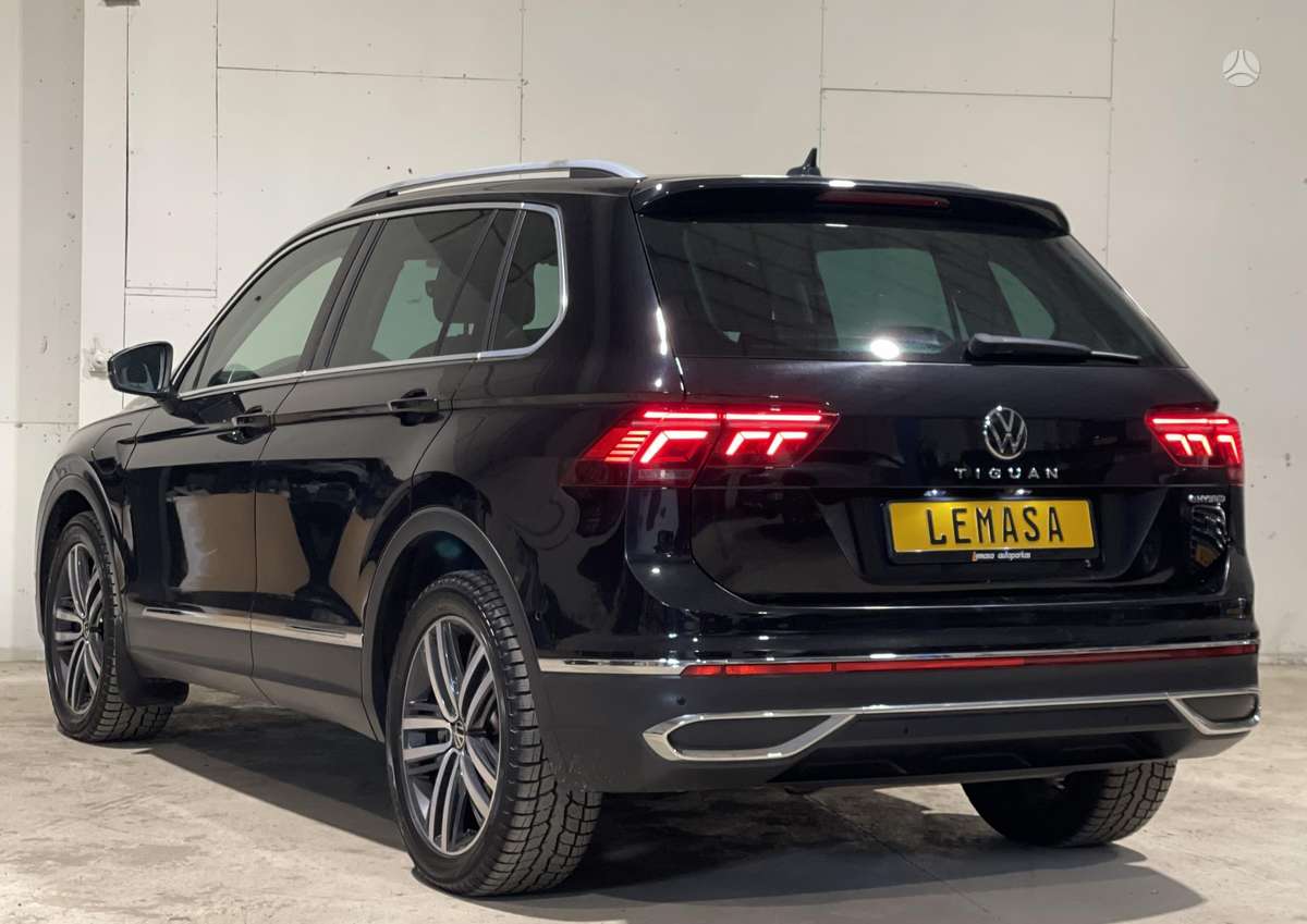 Volkswagen Tiguan - 5