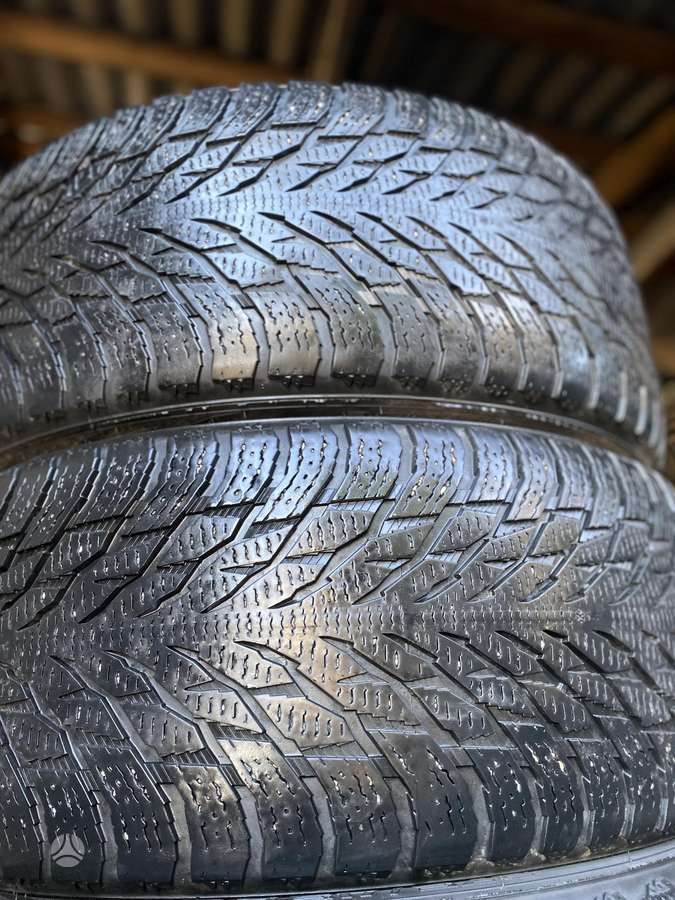 Nokian, зимние 275/45 R21