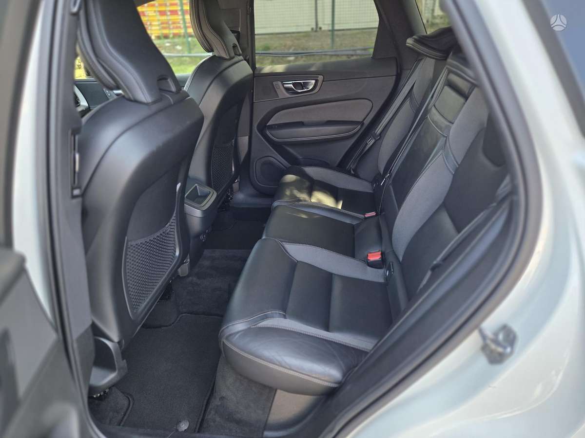 Volvo XC60 - 11