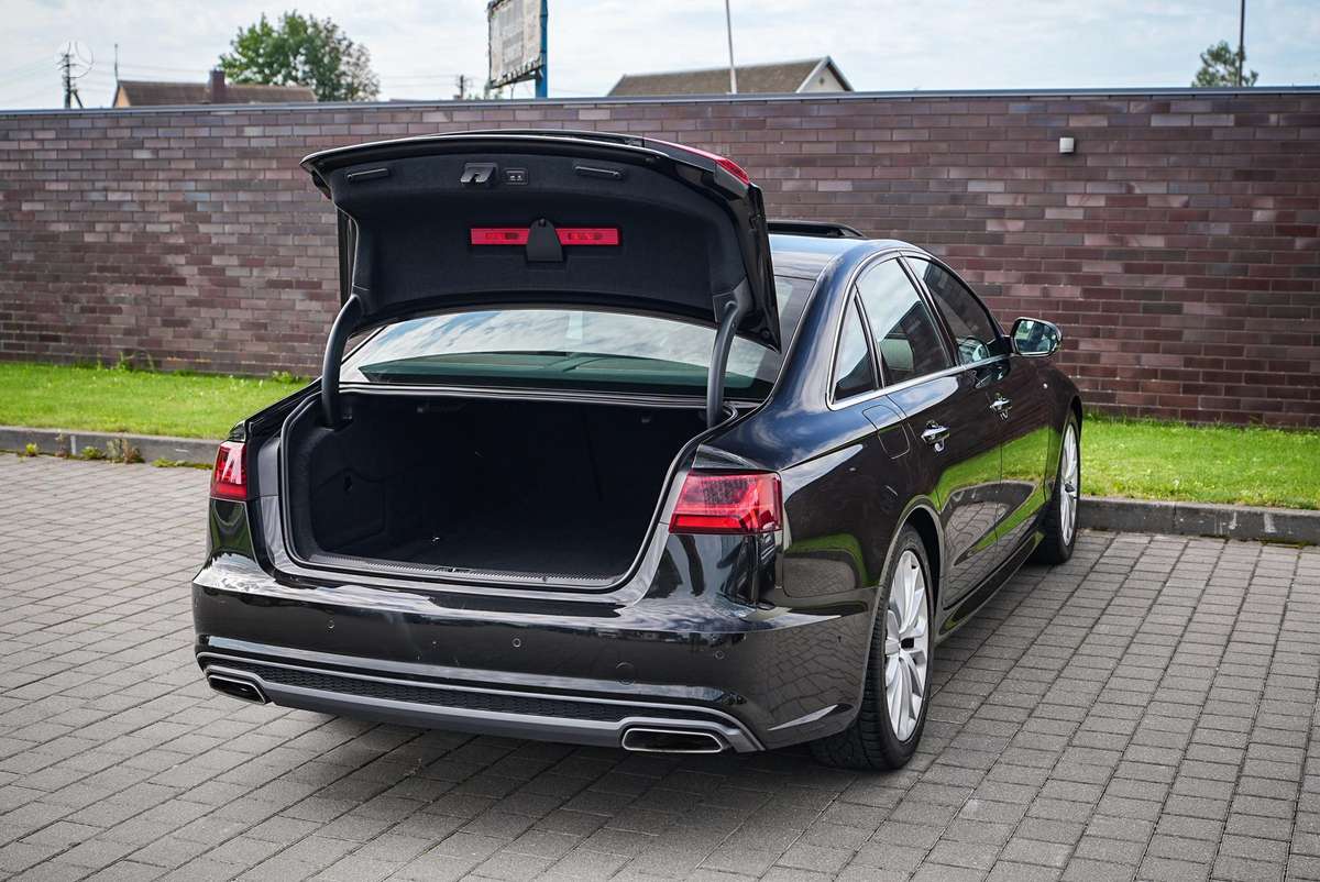 Audi A6, 3.0 l., Седан