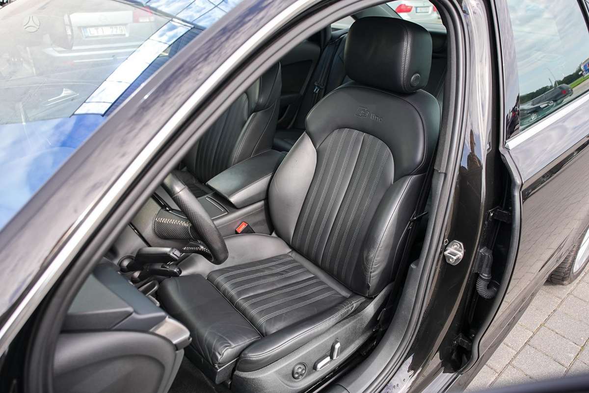 Audi A6, 3.0 l., Седан