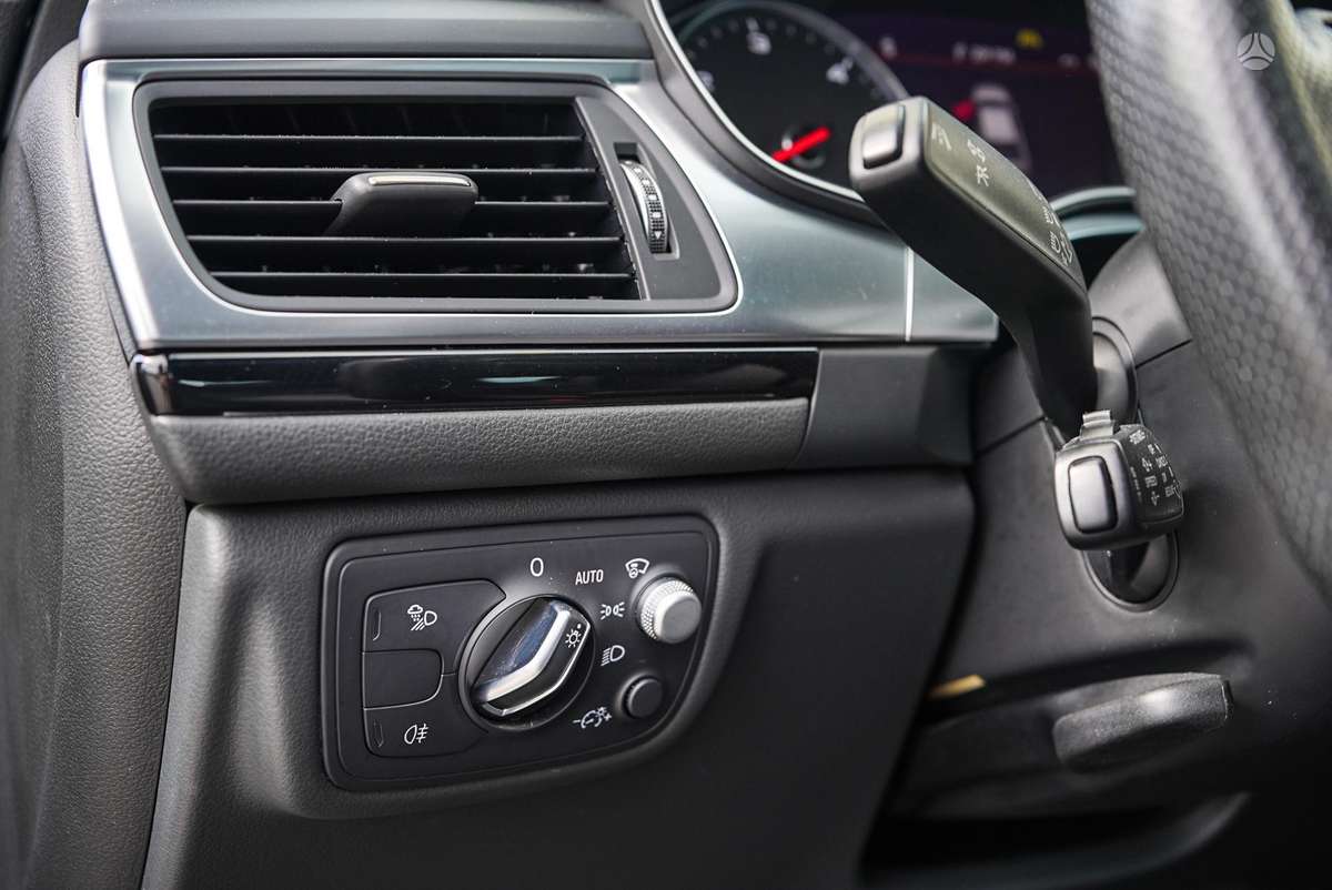 Audi A6, 3.0 l., sedanas