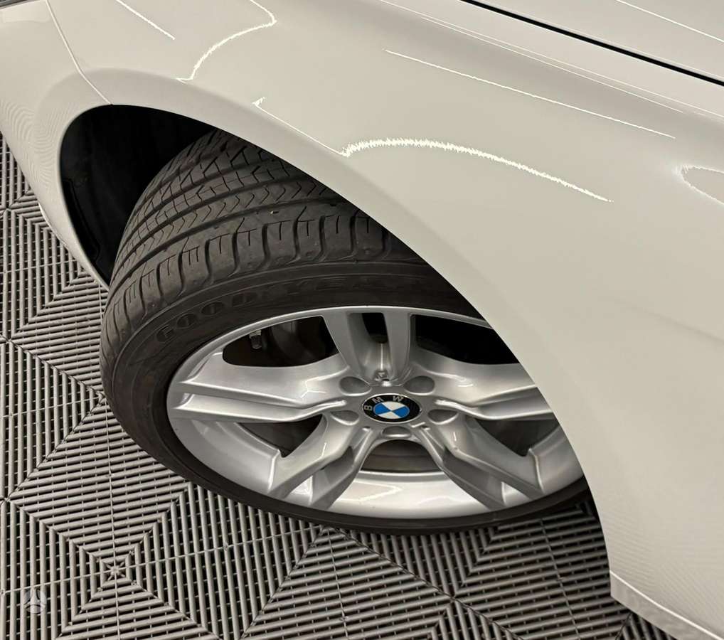 BMW 320, 2.0 l., wagon