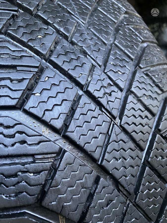 Continental, winter 235/50 R20